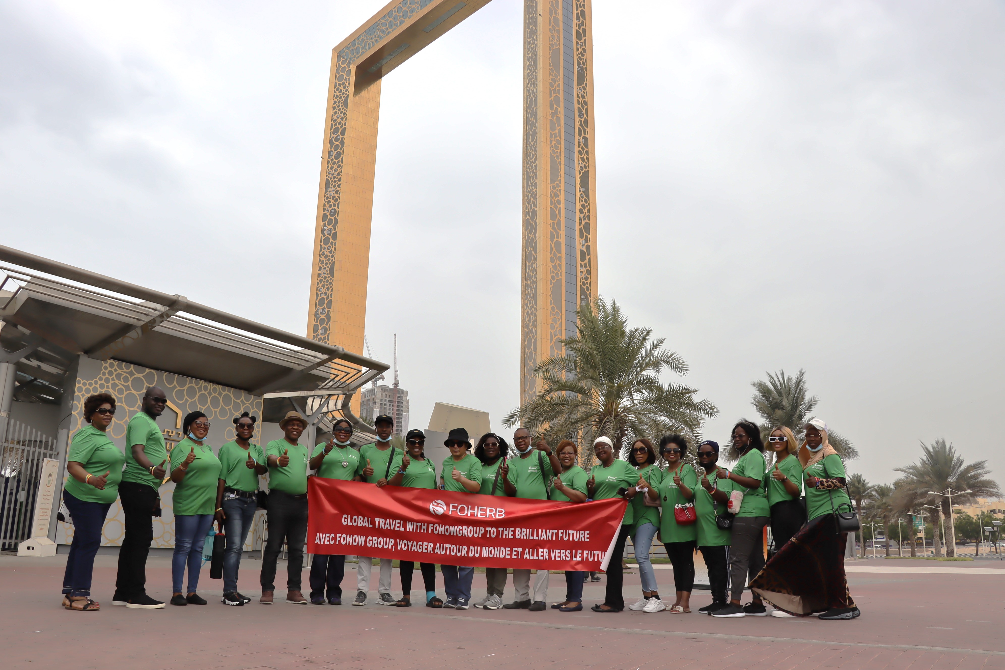DUBAI FRAME.jpg